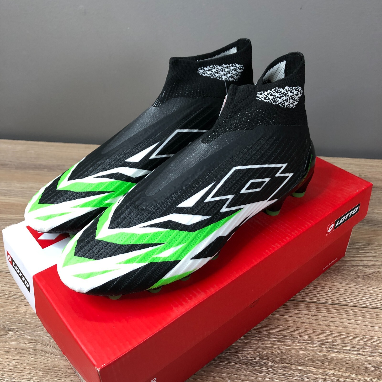 Lotto Solista 100 VI Gravity FG tacchetti calcio uomo TAGLIA 6 5 nero verde senza lacci