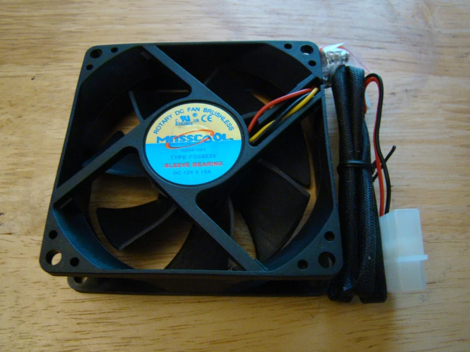 MASSCOOL FD08025S1M3/4, 80mm Cooling 3pin /4-Pin PSU Connector Fan - Image 4 of 4