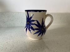YARMOUTH isle of wright IOW POTTERY BLUE DAISY MUG.