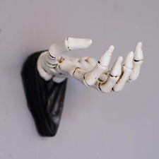 Key Holder Gothic Halloween Skeleton Hand Keys Wall Hanger Wall Ornament Jewelry
