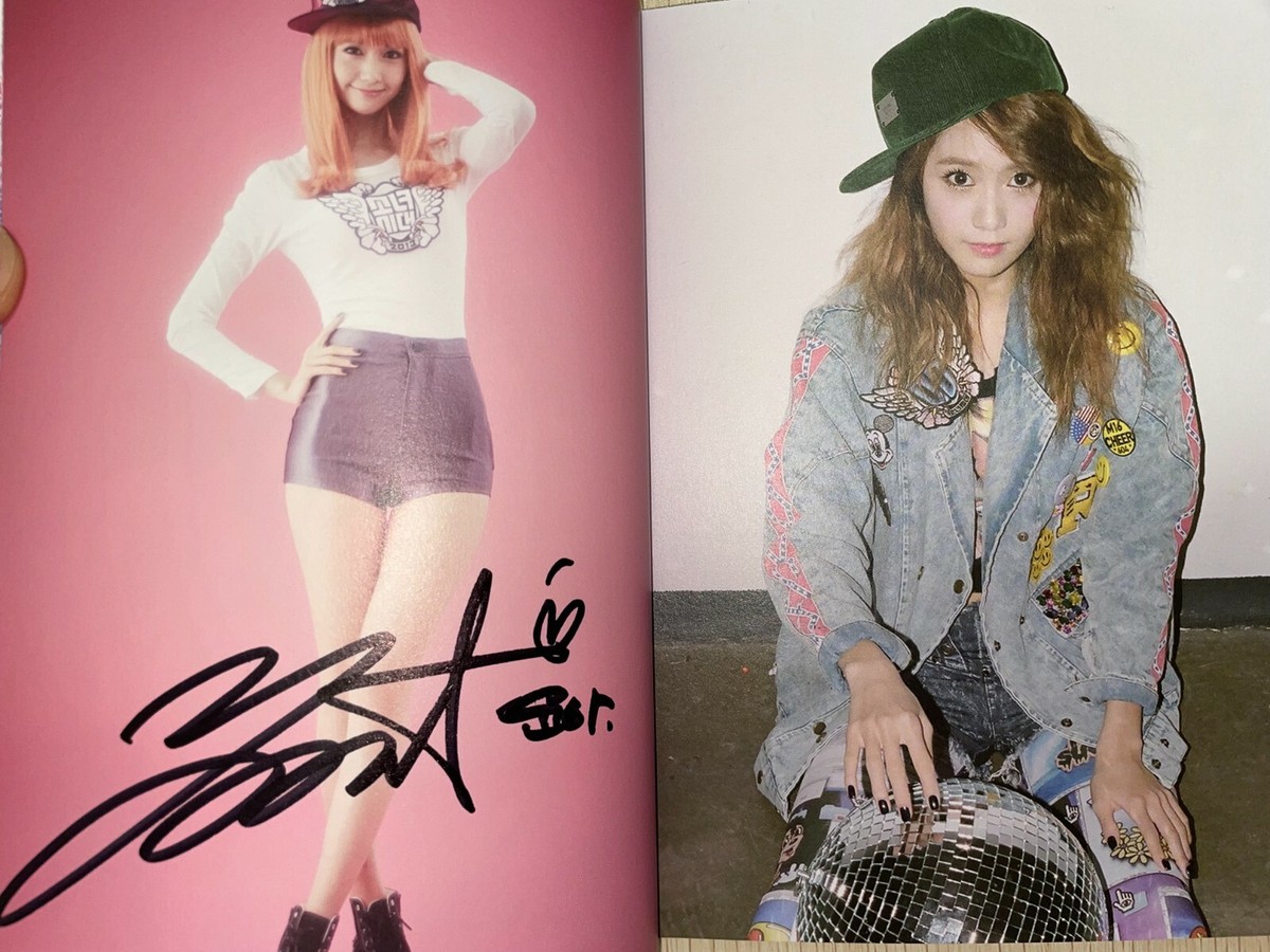 SNSD [I GOT A BOY] ALL MEMBER AUTOGRAPHED SIGNED ALBUM GIRLS