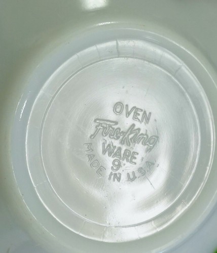 Vintage Fire King Oven Ware Gay Fads 7" Mixing Bowl - Picture 5 of 5