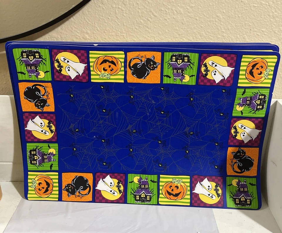 4 Vintage Vinyl Halloween Tischsets Katzen Haus Kürbis Jack-O-Lantern Fledermäuse - Bild 2 von 4