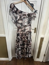 BNWT Wallis mono Palm One Shoulder Dress Size 22