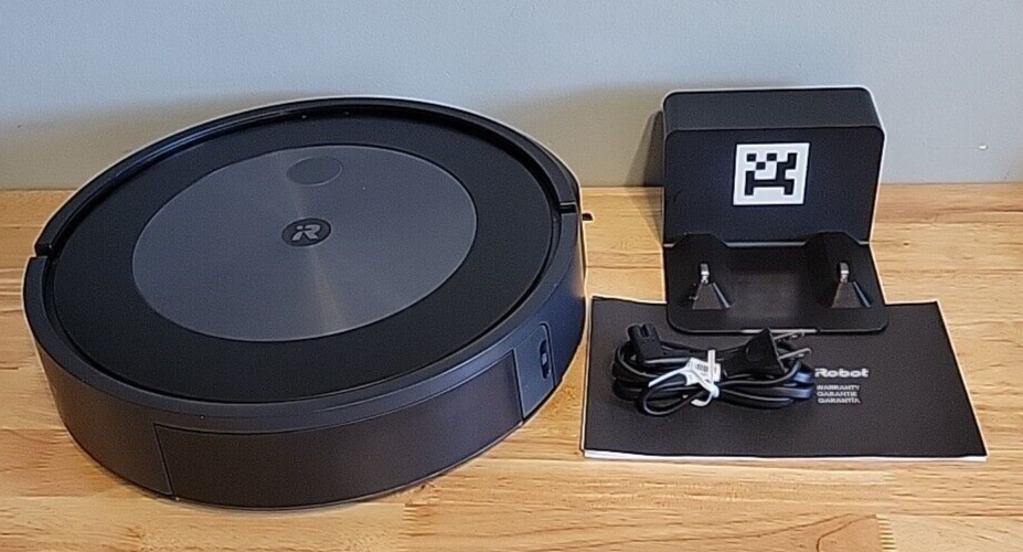 iRobot Roomba j7 Robotic Vacuum Cleaner 7150 WiFi Connected Graphite New No Box