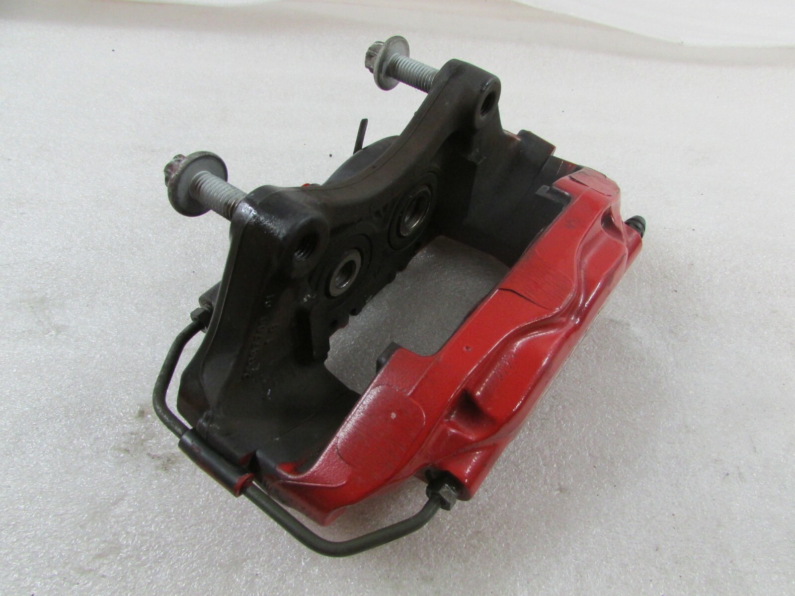 Maserati Ghibli Q4, LH, Left Rear Brake Caliper, Red