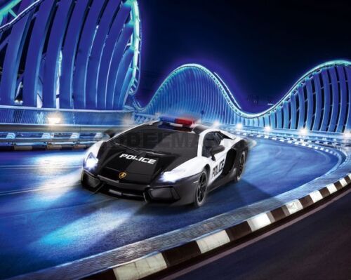 Revell 24664 1/24 RC Lamborghini Aventador Police - Picture 6 of 6