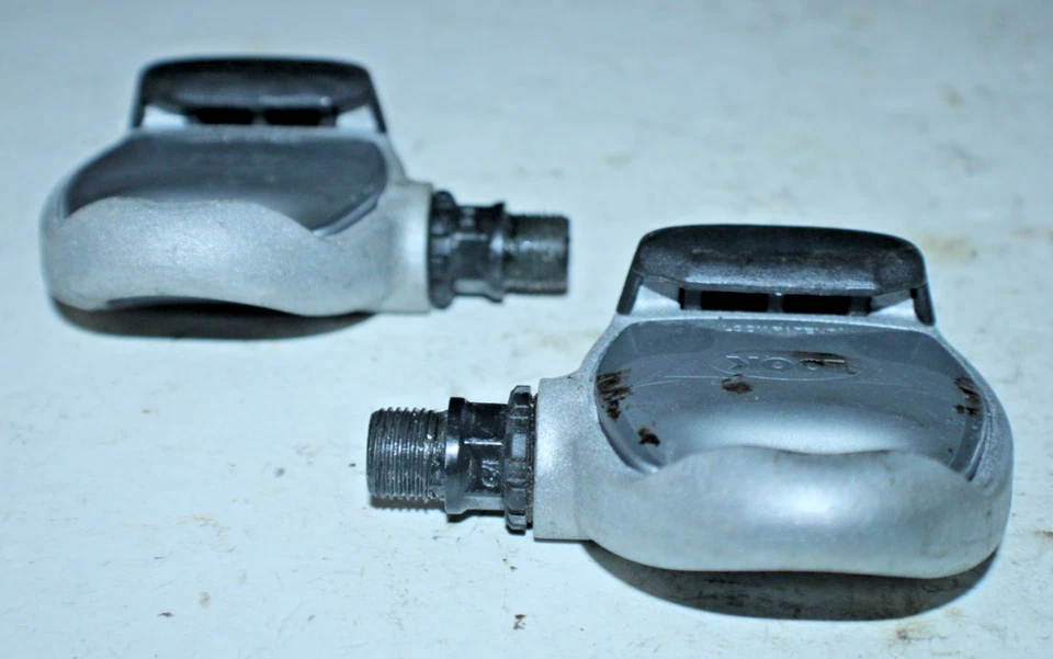 Look Clipless Bicycle Pedals Gray Bikepacking Racing Road Gravel USA Shipping :) - Image 3 of 4