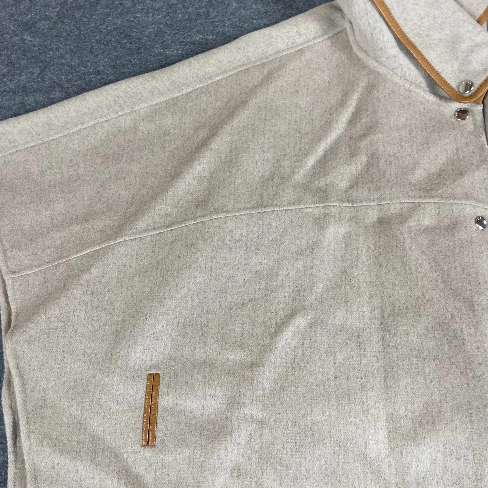 Poncho Coach Cape donna taglia unica beige oversize misto lana tasche a scatto larghe