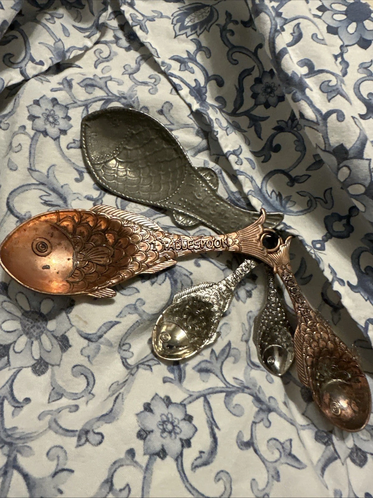 TW Tim Woodsman Pewter 5 Piece Fish Measuring Spoons. Vintage Great Shape.