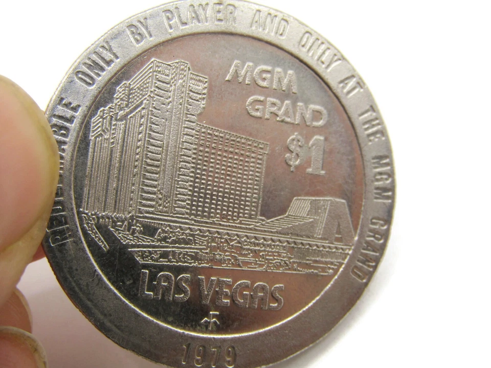 MGM Grand $1 Casino Coin Token Las Vegas 1979 - Image 3 of 4