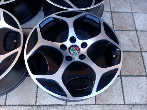 4 CERCHI IN LEGA 17 ORIGINALI ALFA ROMEO TONALE SENZA GRAFFI - Foto 2 di 2