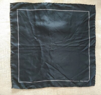 ★Christian Dior/trotter silk scarf/NAVY★ s-l400.jpg