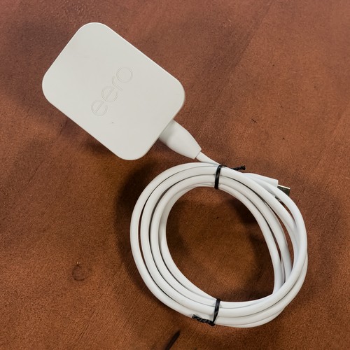 OCCASION OEM Eero C210001 USB-C Routeur WiFi Alimentation 27W pour Eero 6, Pro, 6E