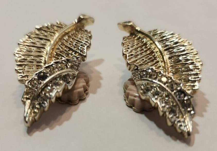 Vintage 1960's Sarah Coventry Goldtone/Cubic Zirconia Clip-On Leaf Earrings
