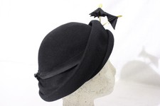 Vintage Neumann Endler FAIRFIELD FELTS 100 Wool Hat,Black W/Floral Decor B49