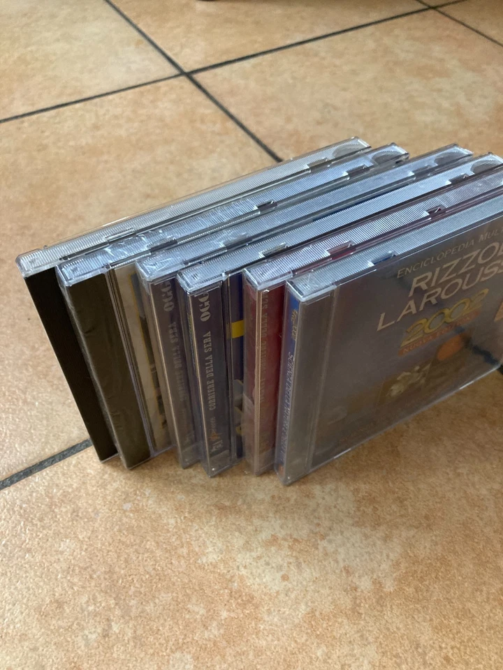 Lotto 6 CD ROM Enciclopedie Rizzoli Larousse Umberto Eco Cesena PC Vintage - Immagine 2 di 4