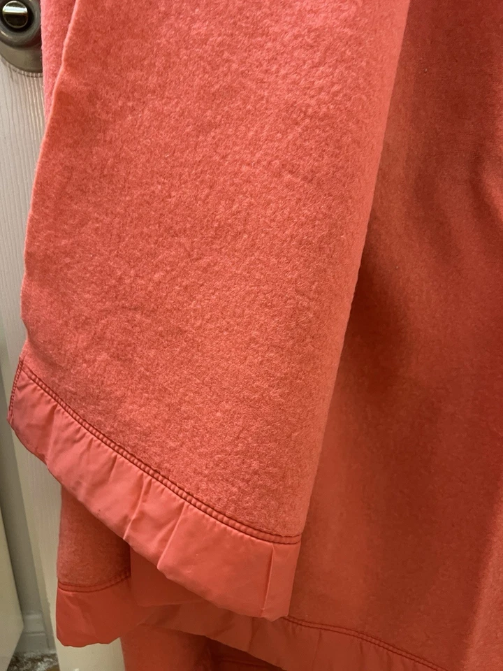 Vintage Witnedown 100% Wool Pure Bright Red Coral Blanket 71 x 88” Full England - Image 3 of 4