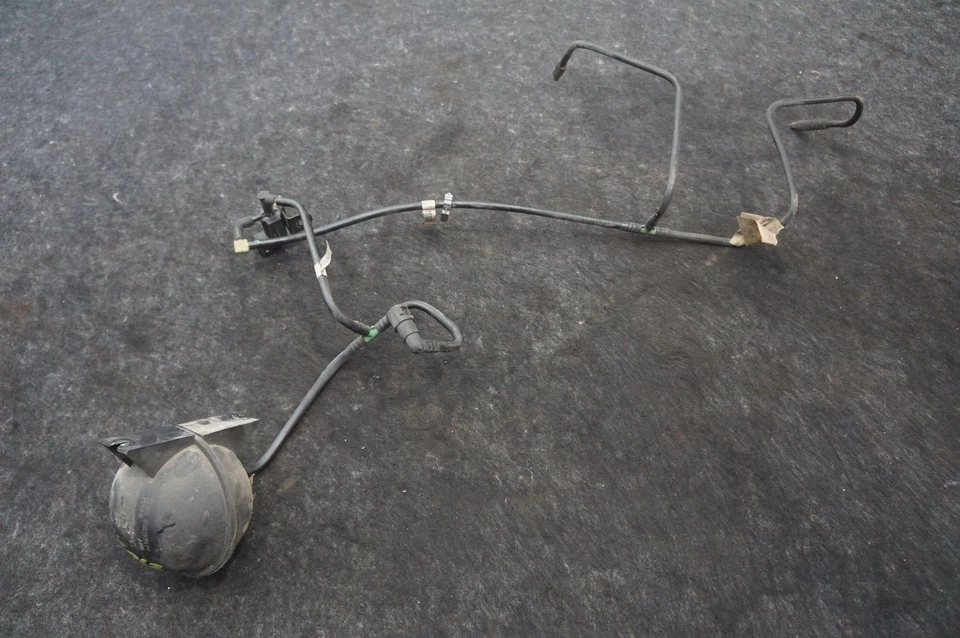 Вакуумный резервуар бак в сборе 058392499 15782803 Chevrolet Corvette C6 Z06 2007 - Изображение 4 из 4