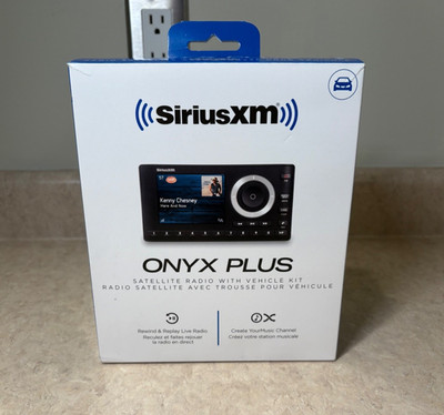 SiriusXM SXPL12 Onyx Plus Vehicle Satellite Radio W XD-PIV2 BRAND NEW