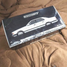 Minichamps BMW 730i 1987 E32 Silver 1/18 Scale Model Car Free Shipping