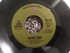 Rock 45 The Doobie Brothers - Listen To The Music / Toulouse Street On Warner