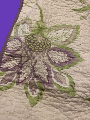 2 Quilted Standard Flowered Pillow Shams Cottage Lilac Green Valerie Bertinelli - Picture 3 of 6