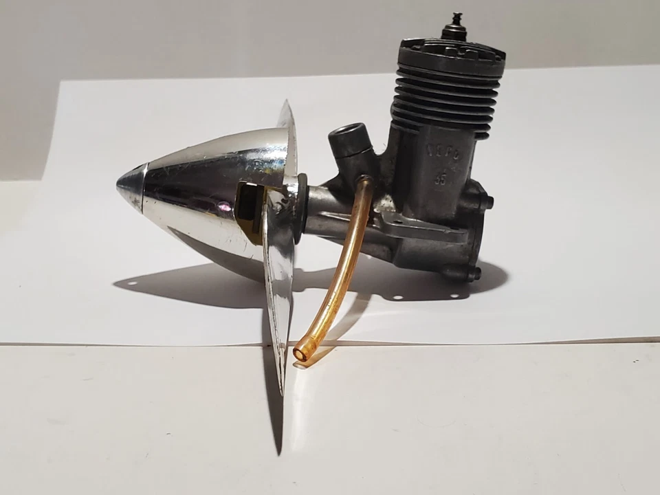 Vintage Veco 35 Motor Model Plane Engine Control Line Glow Airplane & Kavan Prop - Image 2 of 4