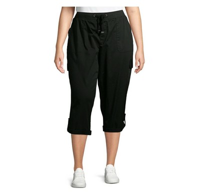 Women's Plus Size Poplin Cargo Capri