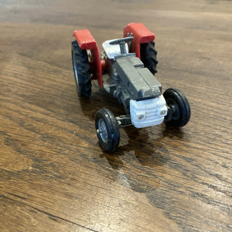 BRITAINS FARM TOYS Vintage Massey Ferguson 135 Tractor #204 - image 2 of 4