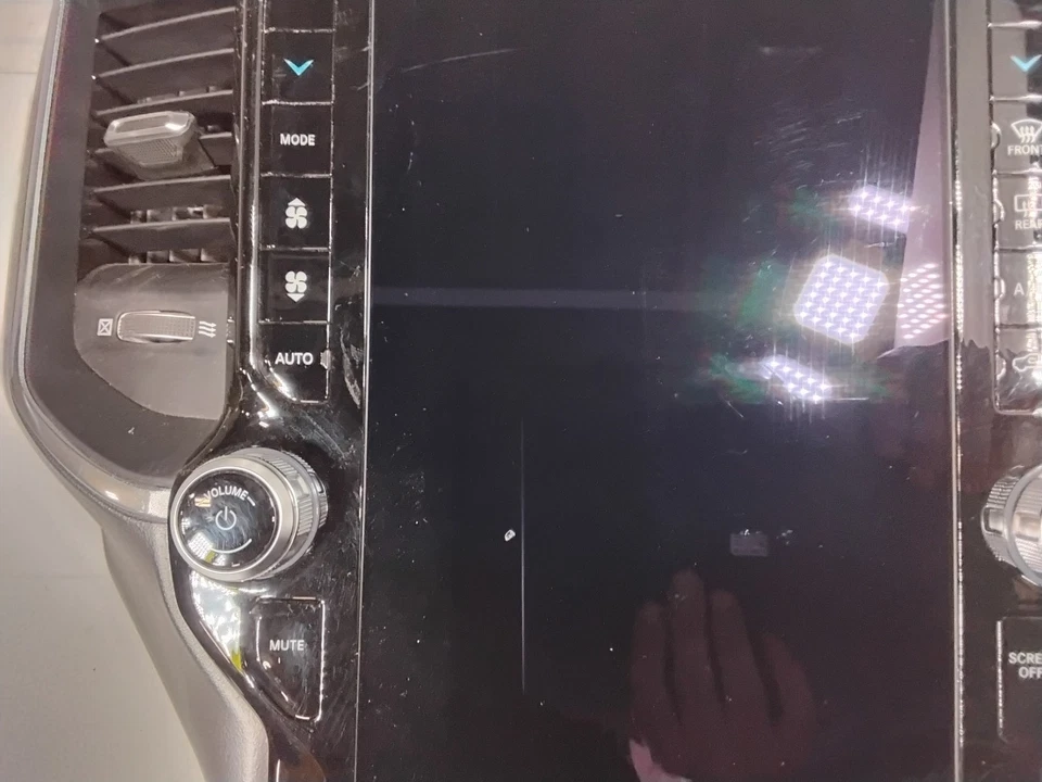 Dodge Ram 2500 2020-2022 tablero central pantalla táctil monitor OEM Foto 2 de 4