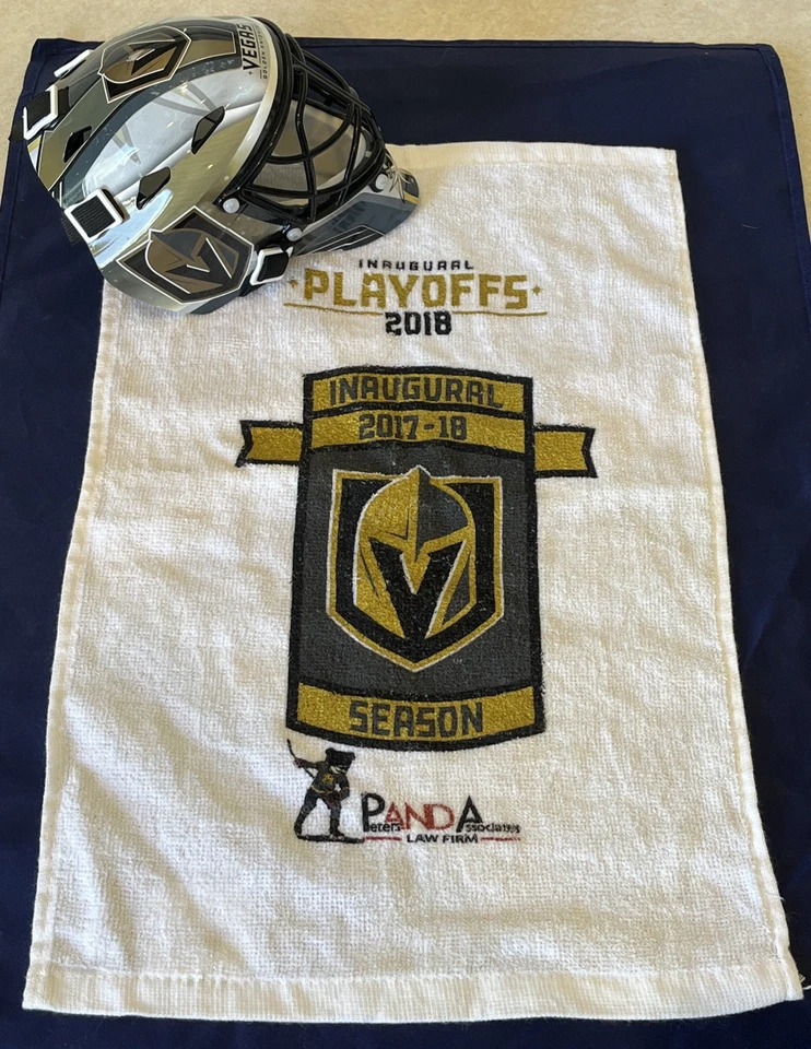 Vegas Golden Knights Franklin Sports mini máscara de goleiro e toalha de playoff inagural - Imagem 2 de 4