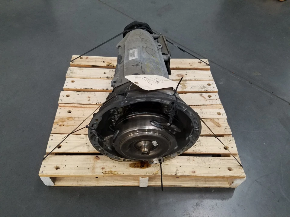 2011 梅赛德斯奔驰 AMG E 63 MCT 7 速自动变速器 #7920 N4 — 第 3/4 张图片