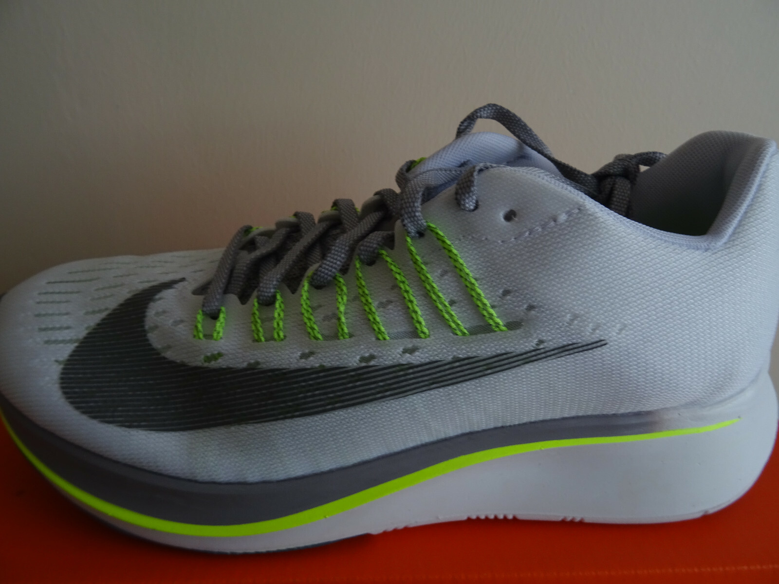 nike zoom fly ladies running shoes