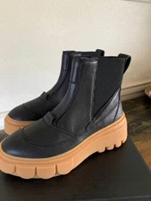 Sorel Women's Caribou X Chelsea Boots -Black   Leather-NIB- SZ 7-10-24 HR SALE