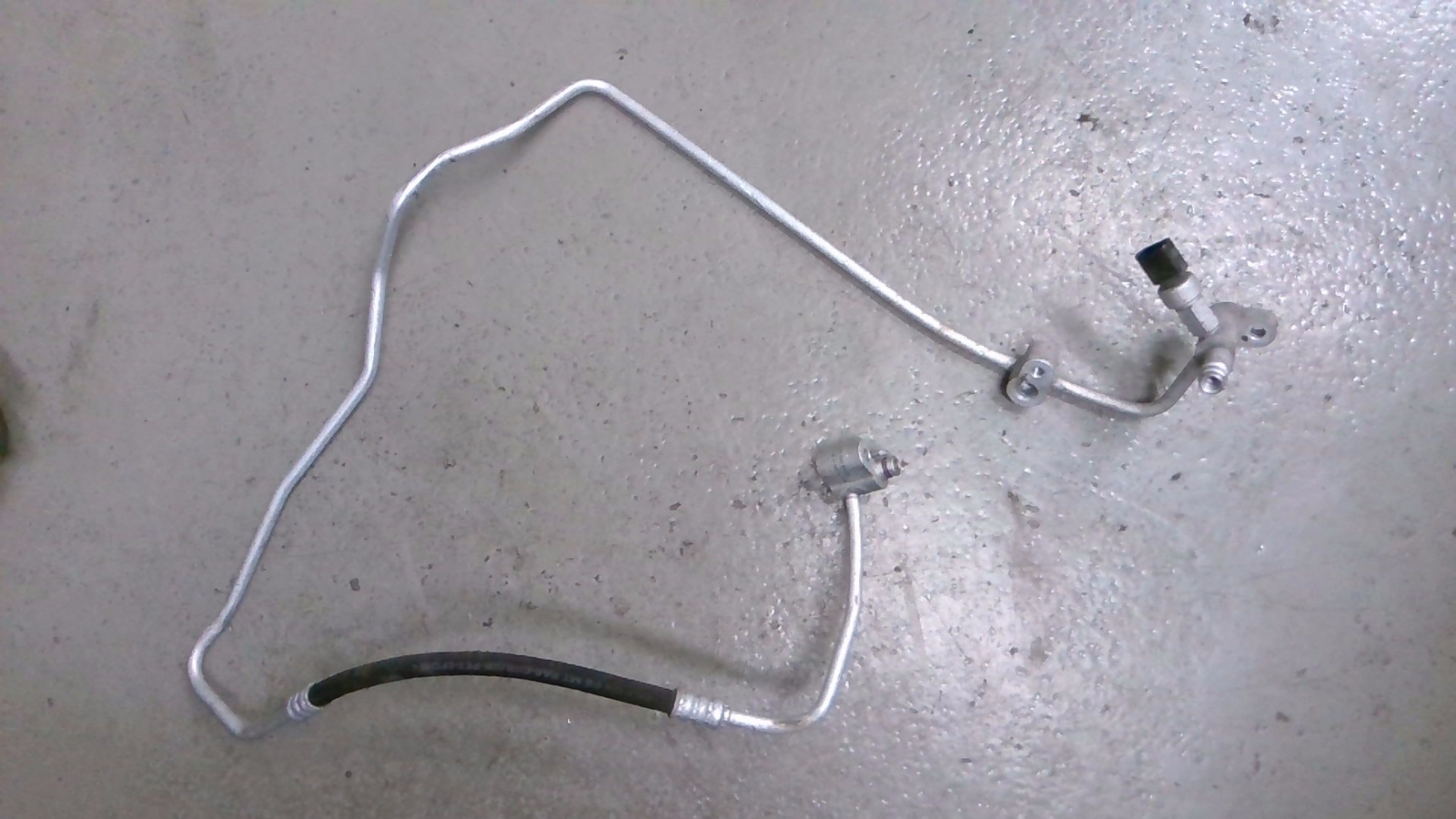 Manguera de aire acondicionado evaporador 7H1820741 VW Multivan DPF año 2009 7J/7H