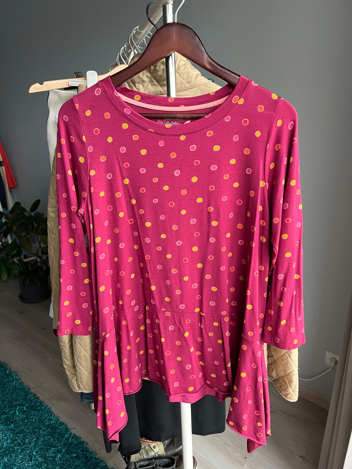 Gudrun Sjoden women's pink blouse with dots size M