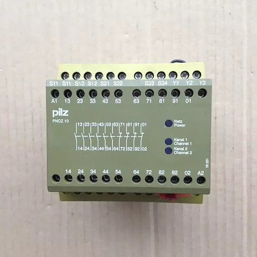 A●PILZ PNOZ 10 24VDC 6S 4O Safety Relay New - Imagen 3 de 4