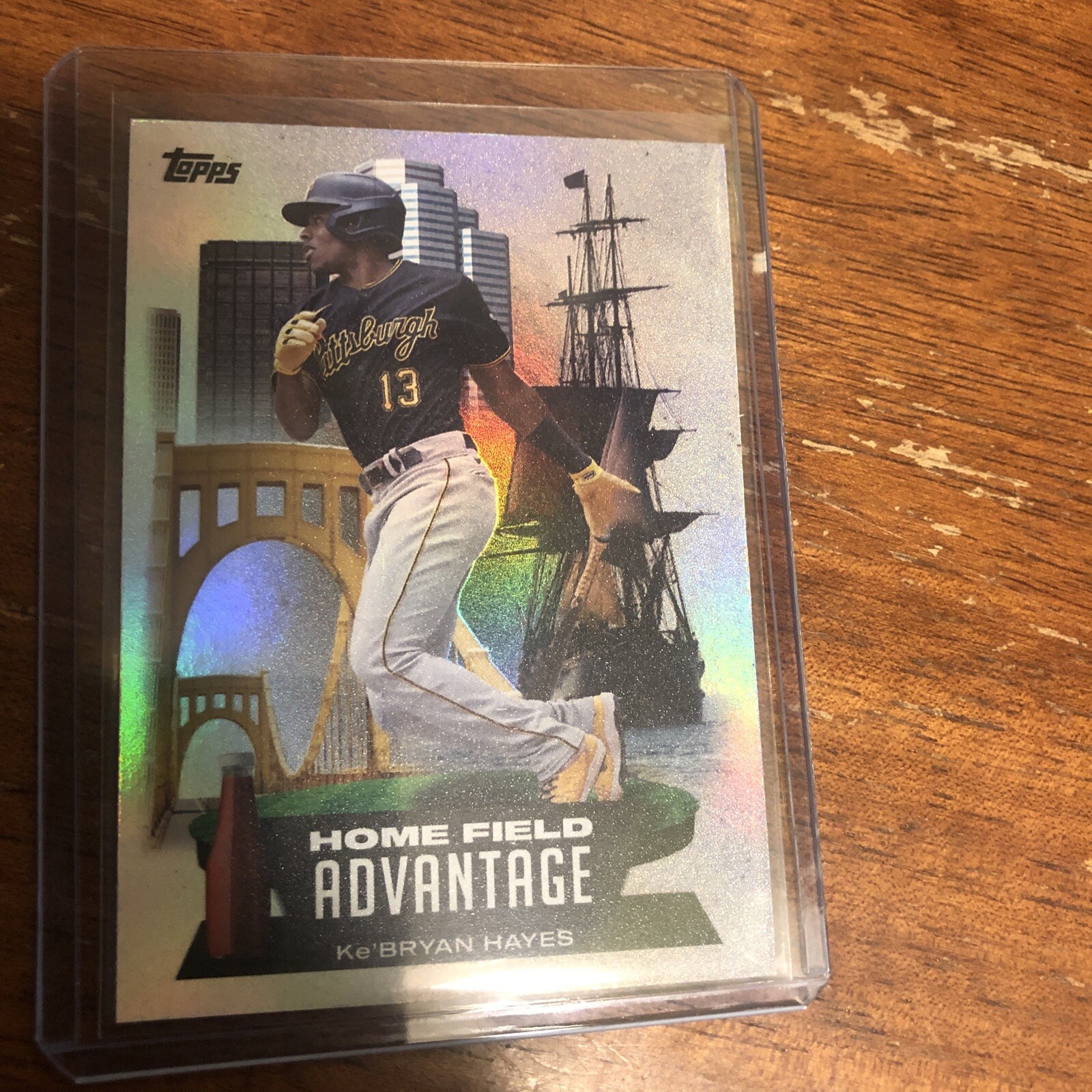 2022 topps series 2 Ke’Bryan Hayes Home Field Advantage SP Case Hit