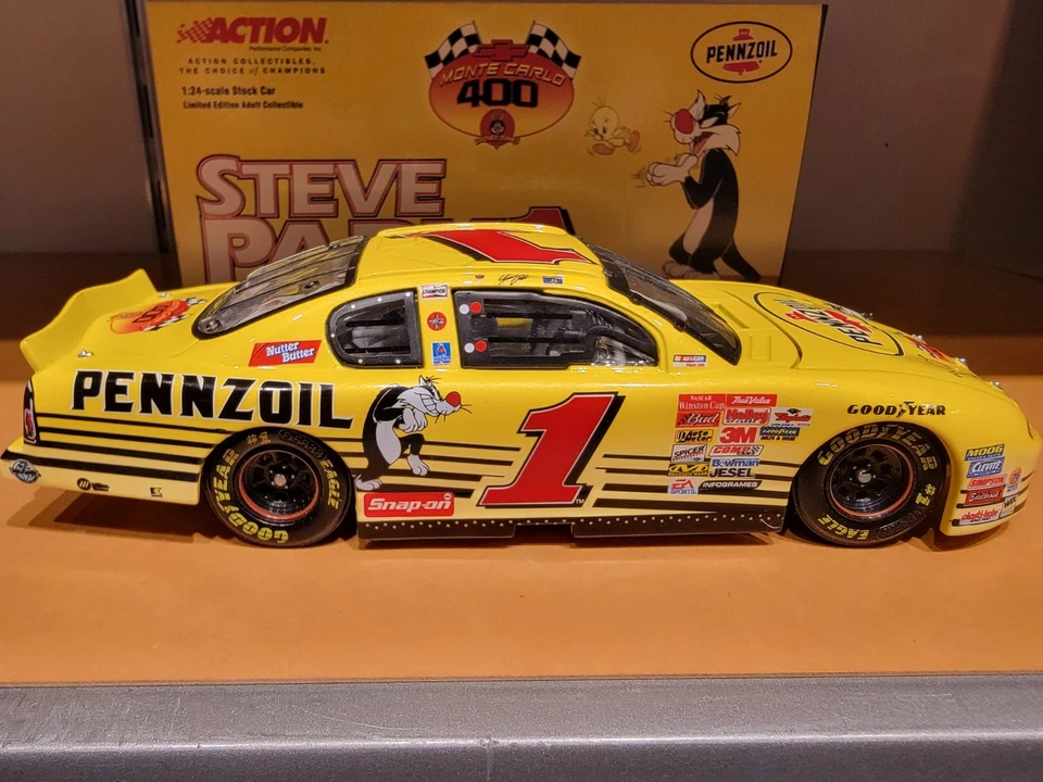 2001 Steve Park #1 Pennzoil/Looney Tunes 1/24th - Monte Carlo SS Bank - Image 3 of 4