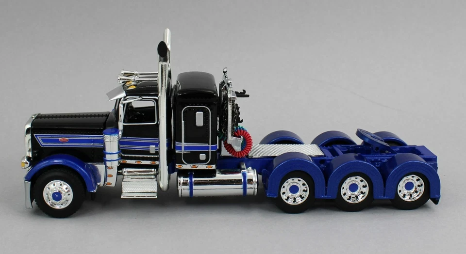 DCP 1:64 *BLACK & BLUE* Peterbilt 389 36" Flattop HEAVY HAUL Lowboy Jeep Stinger - Image 4 of 4