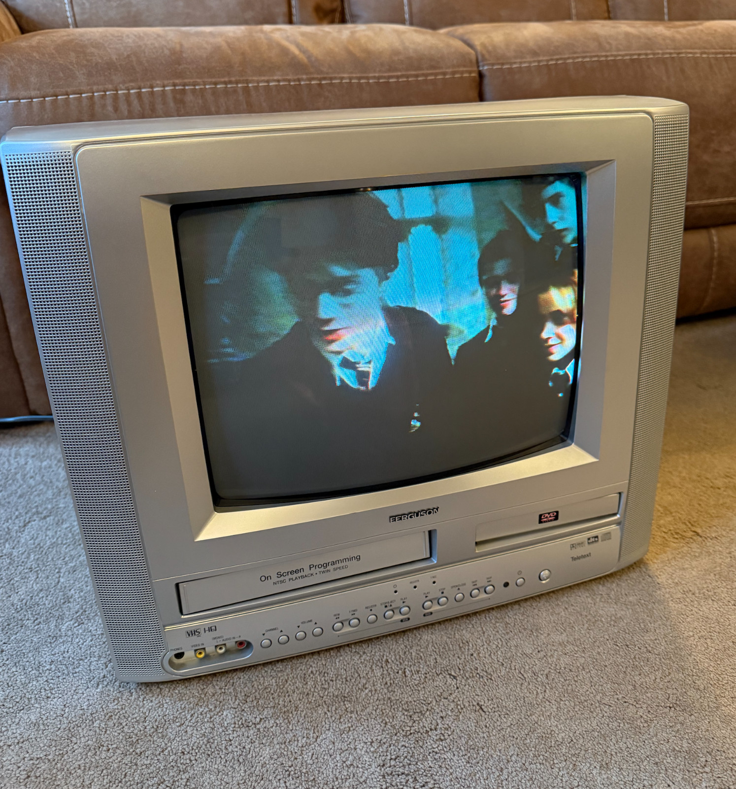 14 Inch Ferguson Retro Gaming TV Monitor Video/DVD Combo RGB Scart FTVD414T-02
