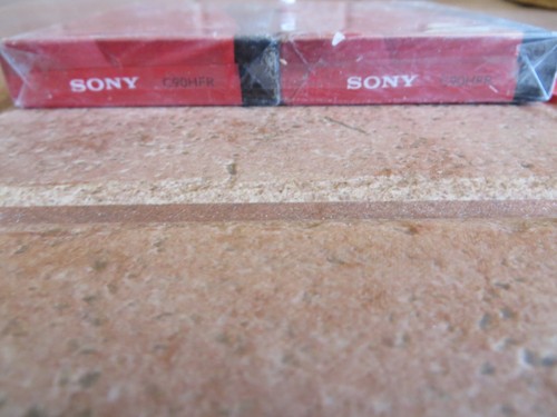 Sony HF Audiocassette ad alta fedeltà #C90 HFR 90 minuti ciascuna - Confezione da 2 NUOVE sigillate - Foto 3 di 4
