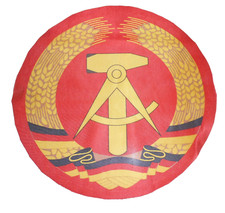 DDR Emblem Wappen Fahnenemblem Tischdecke Vintage D 34 cm GDR Ostalgie