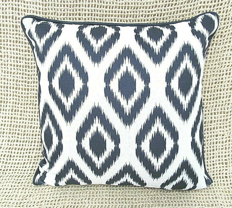 Mainstays Reversible ~ NAVY BLUE & WHITE Decorative Throw Pillow 18" x 18" ~NWT  - Image 4 of 4