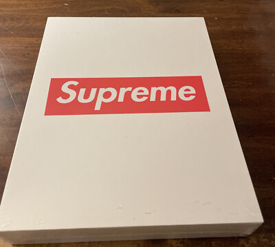 Supreme ビジュアルブック Phaidon シュプリームがビジュアルブック第2弾をリリース | Hypebeast.JP