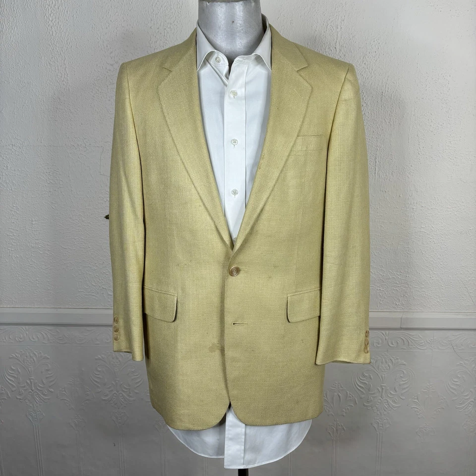 Bachrach Sport Coat Mens 38R Yellow Beige 100% Silk - Image 3 of 4
