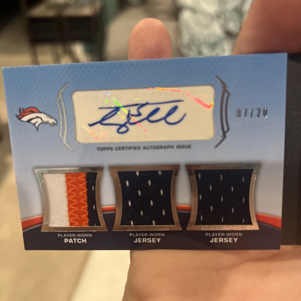 2010 Topps Prime Tim Tebow Autographed booklet 7/20 5 patch’s super collectible  - Image 3 of 4