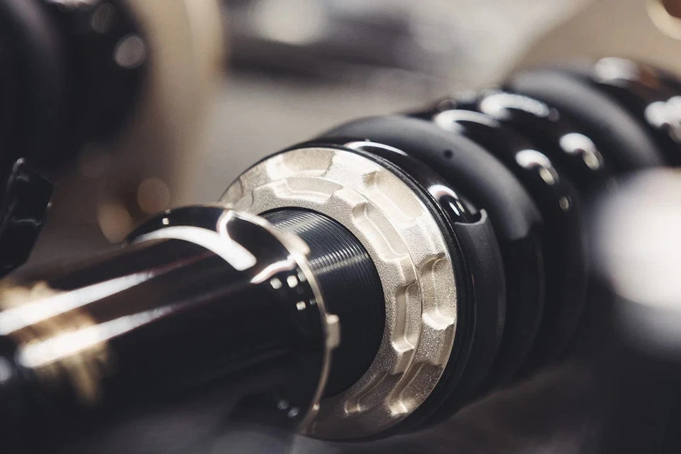 BC Racing BR Series Coilovers for 2016+ Porsche Cayman 718 RWD (982) - Imagem 4 de 4