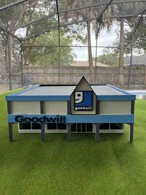 Z Scale Goodwill Thrift Commercial  Store Big Retail Grocery Shop Shopping Train